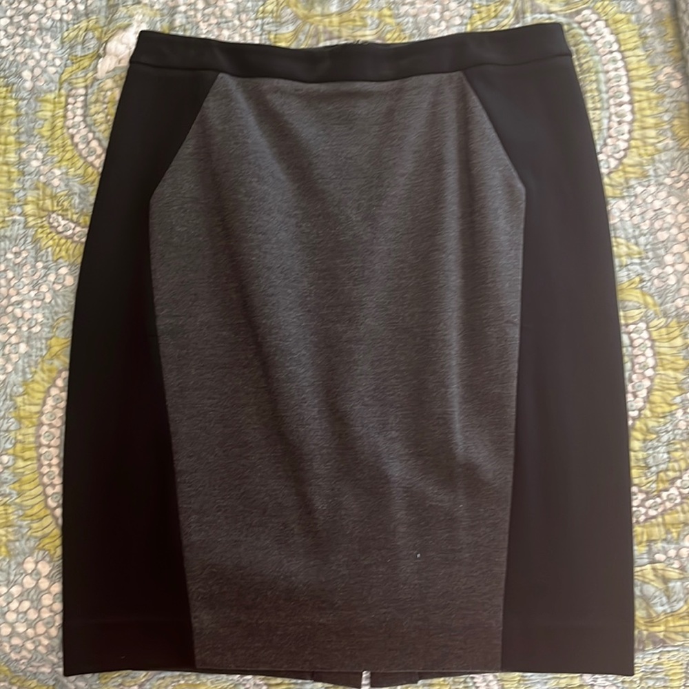 Loft knit skirt